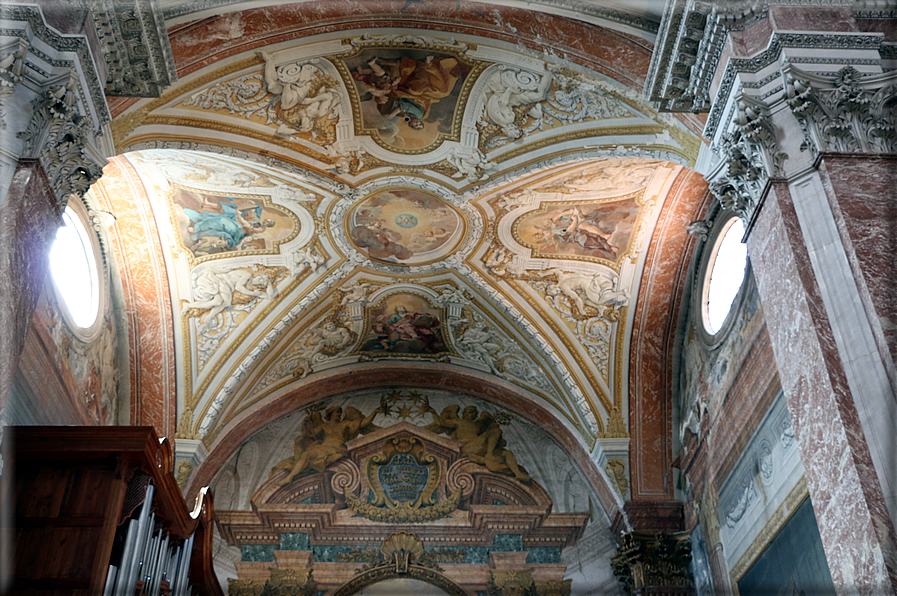 foto Basilica di Santa Maria degli Angeli